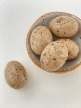 Mademoiselle Chocolat - Seagull eggs