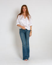 Linen white shirt with front pocket