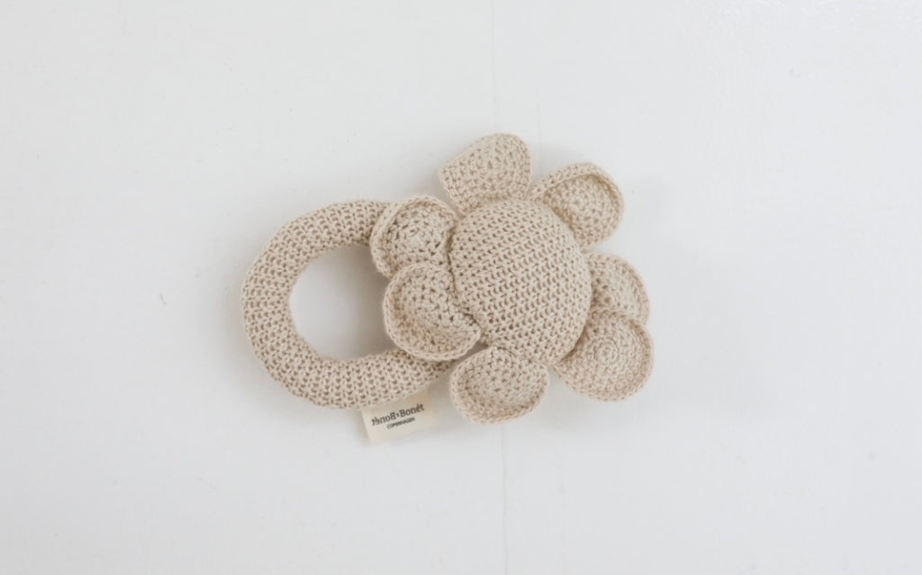 Bonet bonet - Flower rattle – mamapapa