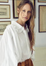Therese  - blouse frill neck