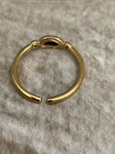 black stone thin ring