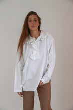 LB  - white pain frill shirt