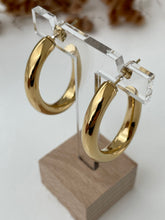 Large Oval thick hoop earrings