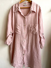 Oversize linen light pink shirt with front pocket