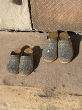 kid s glitter gold clogs  de