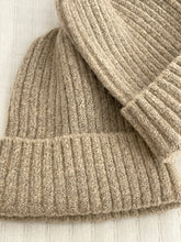 knit hat