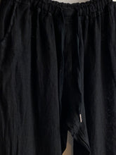 Paola linen black pants