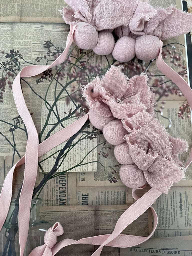 Necklace frill pink ribbon – mamapapa