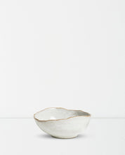 Ceramic shaped bowl